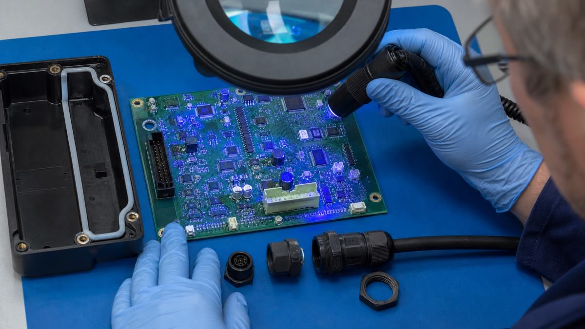 PCB moisture protection inspection showing coating coverage gasket connector and cable entry checks